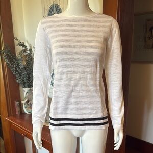 NWT northern reflections size small navy and White Striped Long Sleeve Top